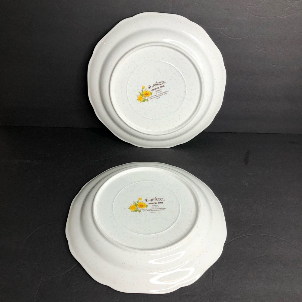 2 Mikasa Country Club Amy Dinner Plates in EUC - Picture 7 of 9